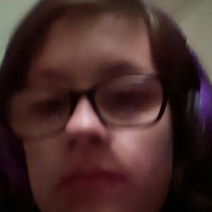 Meet your Posher, Halee